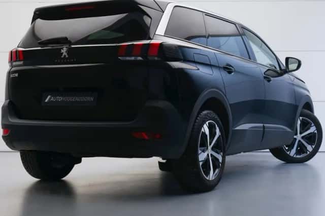 Peugeot 5008 (2020) thumbnail 4