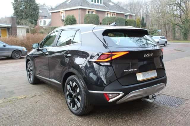 Kia Sportage (2022) thumbnail 3