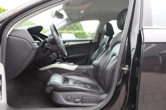 Audi A4 (2009) thumbnail 6