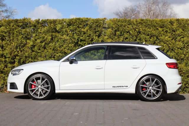 Audi S3 (2017) thumbnail 3