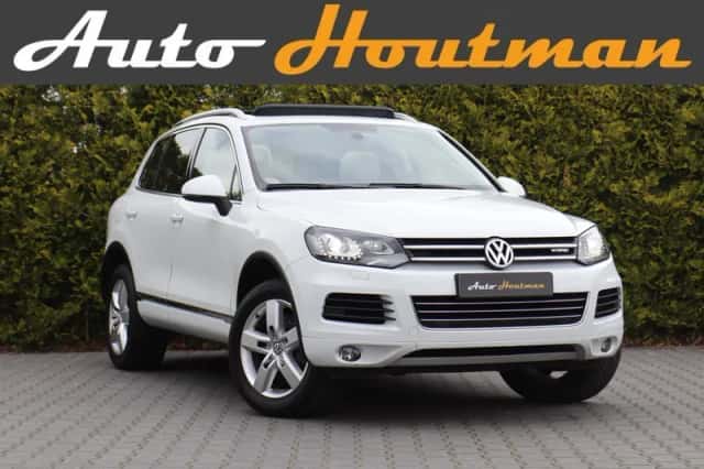Volkswagen Touareg (2012) thumbnail 1