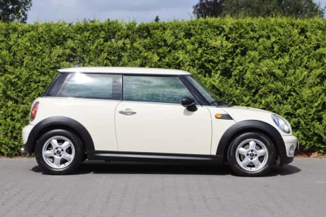 MINI One (2007) thumbnail 4