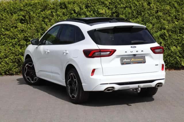 Ford Kuga (2024) thumbnail 2