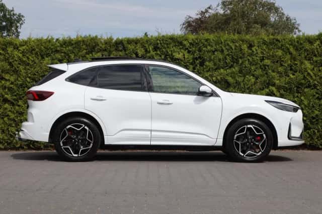 Ford Kuga (2024) thumbnail 4