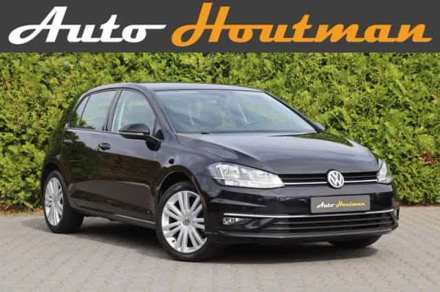 Volkswagen Golf (2018) thumbnail 1