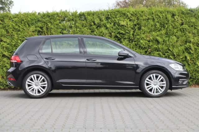 Volkswagen Golf (2018) thumbnail 4