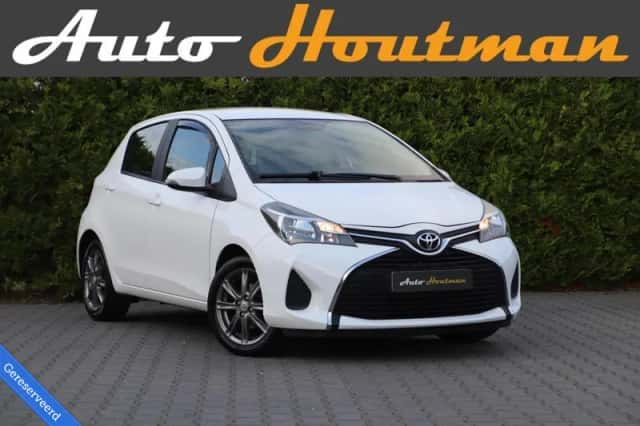 Toyota Yaris (2016) thumbnail 1