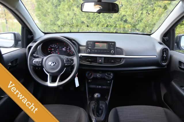 Kia Picanto (2019) thumbnail 3