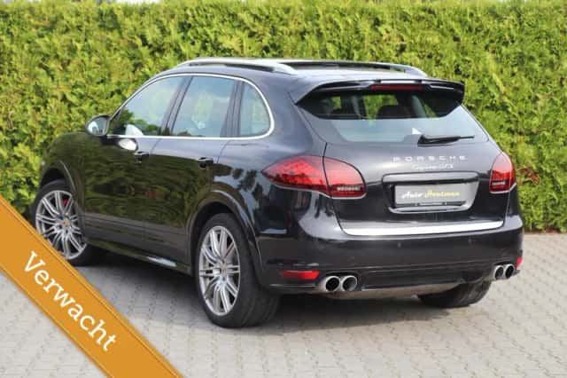Porsche Cayenne (2014) thumbnail 2
