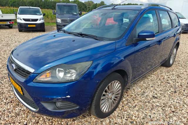 Ford Focus (2010) thumbnail 1