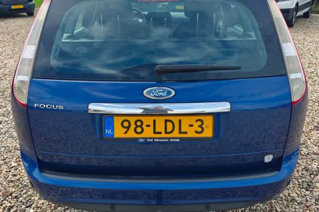 Ford Focus (2010) thumbnail 4