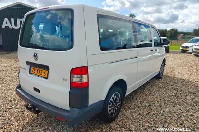 Volkswagen Transporter (2012) thumbnail 6