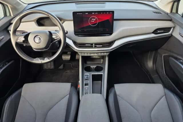 Škoda Enyaq (2021) thumbnail 3