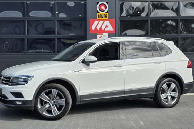 Volkswagen Tiguan (2018) thumbnail 1
