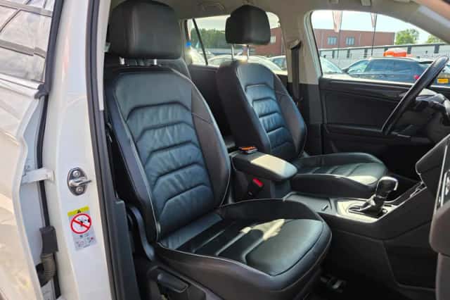 Volkswagen Tiguan (2018) thumbnail 5