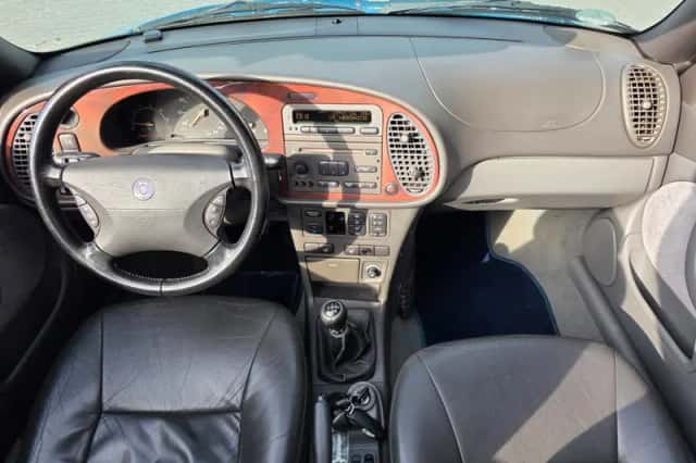 Saab 9-3 (2000) thumbnail 3