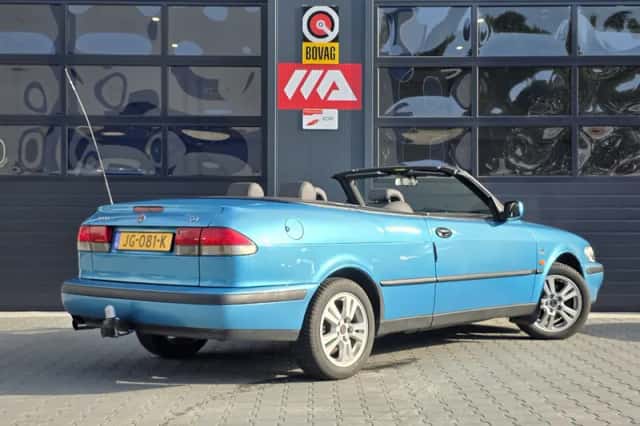Saab 9-3 (2000) thumbnail 4