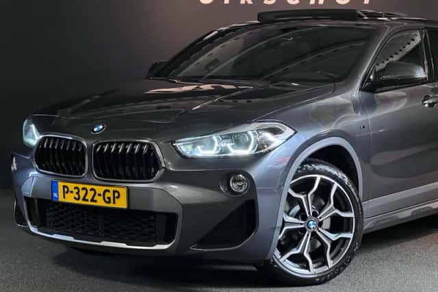 BMW X2 (2019) thumbnail 3