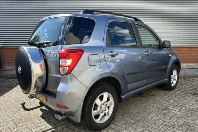 Daihatsu Terios (2007) thumbnail 4