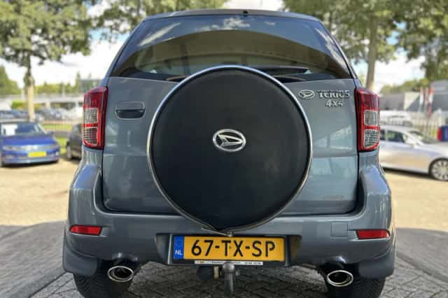 Daihatsu Terios (2007) thumbnail 5