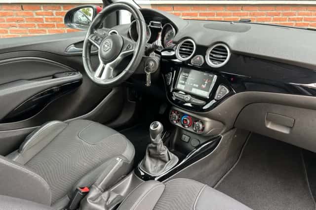 Opel Adam (2018) thumbnail 5