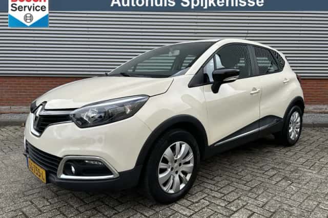 Renault Captur (2015) thumbnail 1