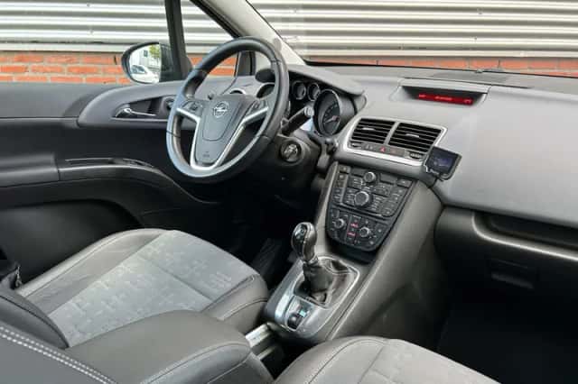 Opel Meriva (2011) thumbnail 5