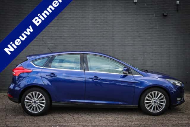 Ford Focus (2015) thumbnail 1