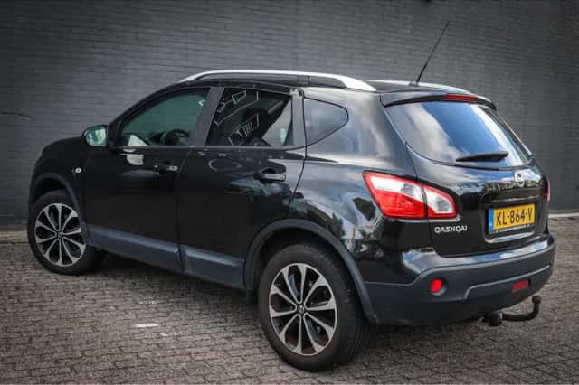 Nissan Qashqai (2013) thumbnail 2