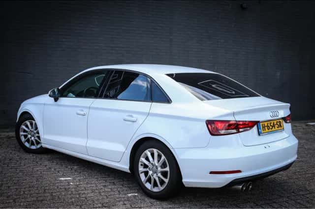 Audi A3 (2016) thumbnail 2