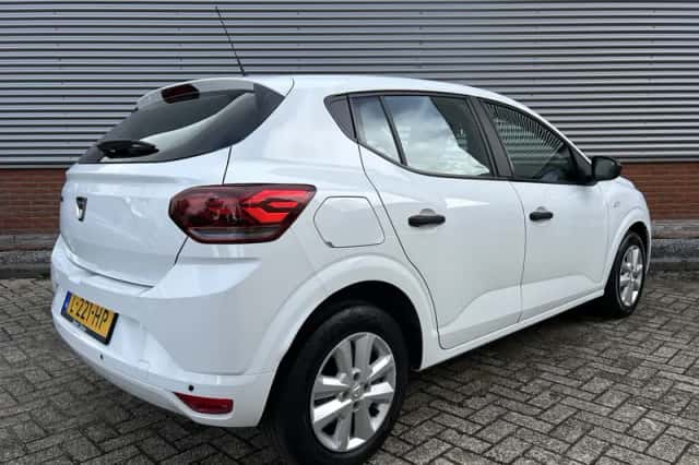 Dacia Sandero (2021) thumbnail 3