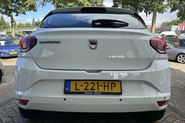 Dacia Sandero (2021) thumbnail 4