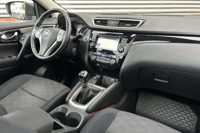 Nissan Qashqai (2016) thumbnail 6