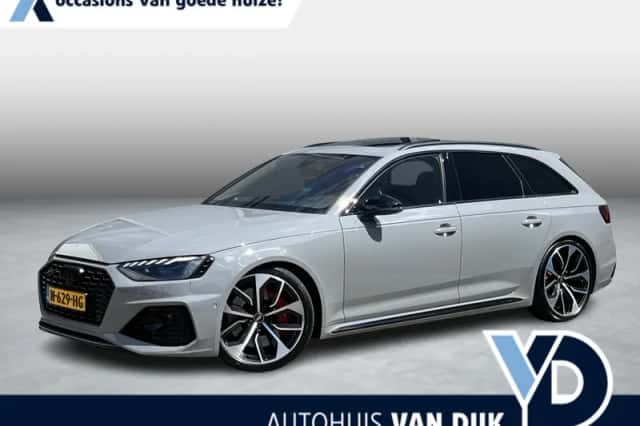 Audi RS 4 (2021) thumbnail 1