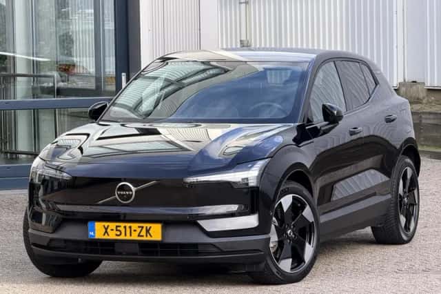 Volvo EX30 (2024) thumbnail 6