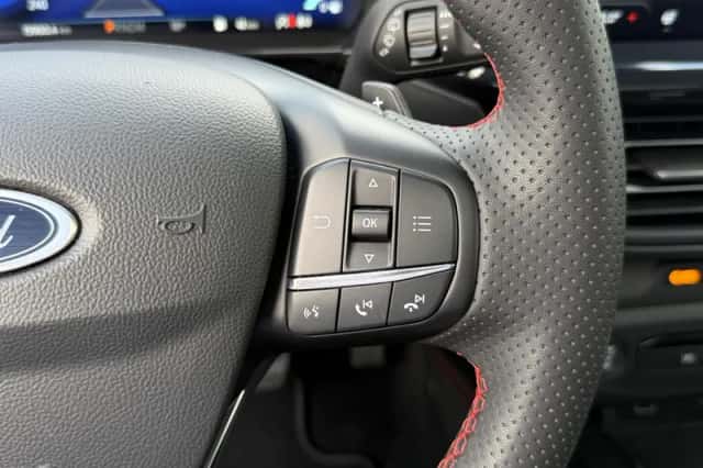 Ford Focus (2024) thumbnail 6