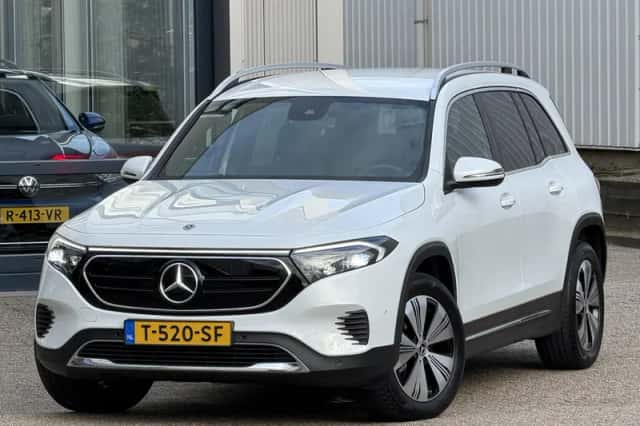 Mercedes-Benz EQB (2023) thumbnail 5