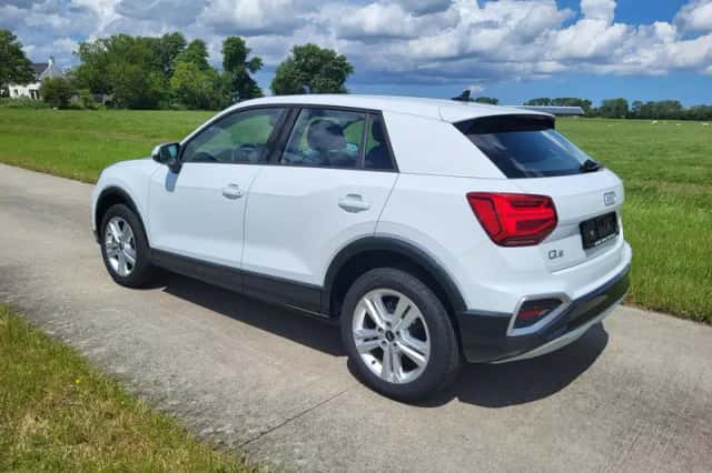 Audi Q2 (2025) thumbnail 2