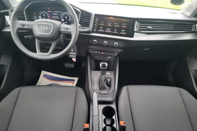 Audi A1 (2024) thumbnail 6