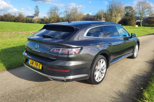 Volkswagen Arteon Shooting Brake (2022) thumbnail 3