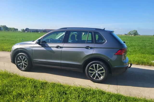 Volkswagen Tiguan (2018) thumbnail 6