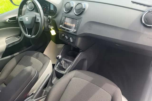SEAT Ibiza (2017) thumbnail 6