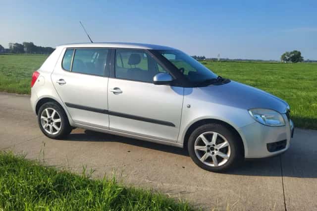 Škoda Fabia (2007) thumbnail 1