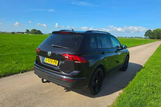 Volkswagen Tiguan (2019) thumbnail 4