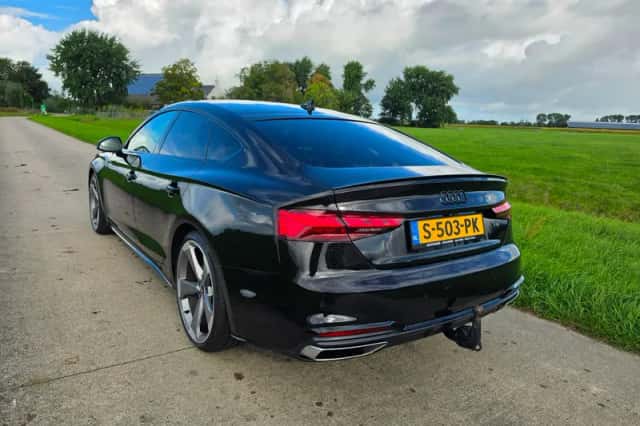 Audi A5 (2022) thumbnail 2