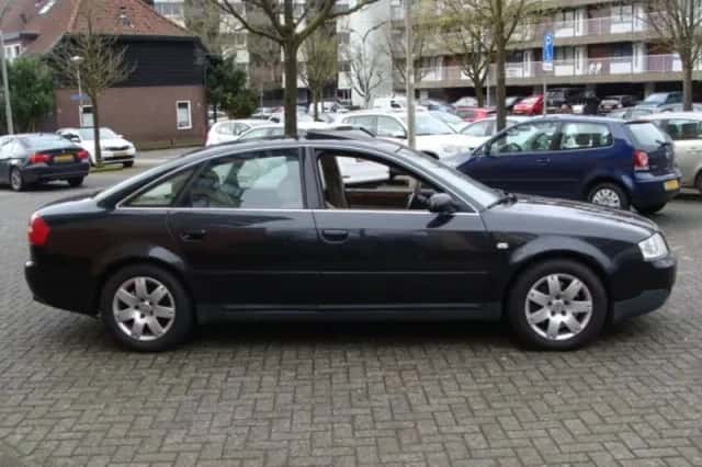 Audi A6 (2001) thumbnail 3
