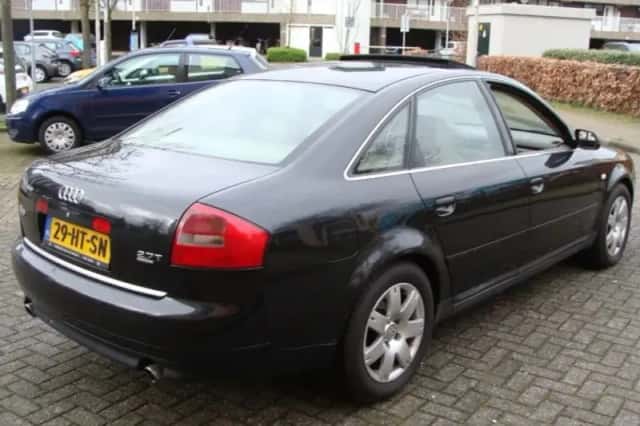 Audi A6 (2001) thumbnail 4