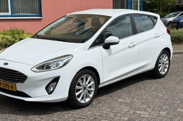 Ford Fiesta (2018) thumbnail 1