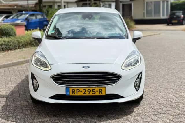 Ford Fiesta (2018) thumbnail 3