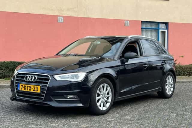 Audi A3 (2013) thumbnail 1